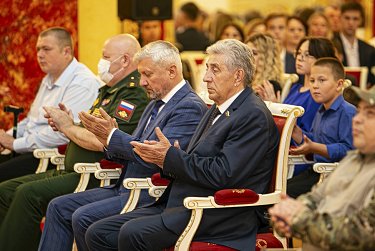 Золотой знак – за вклад в развитие ветеранского движения